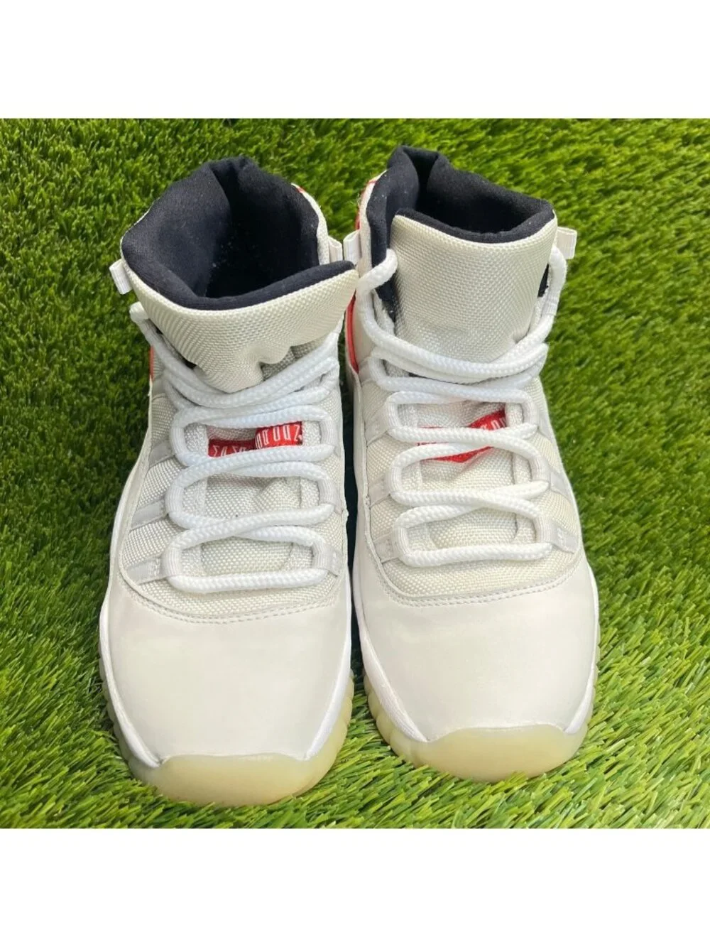 Nike Air Jordan 11 Retro Boys Size 7Y White Athletic Basketball Shoes Sneakers